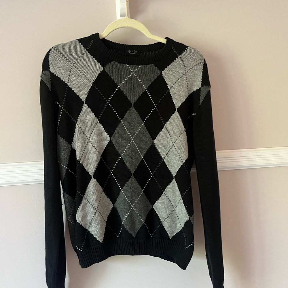 Black and grey brandy melville/john galt argyle sweater